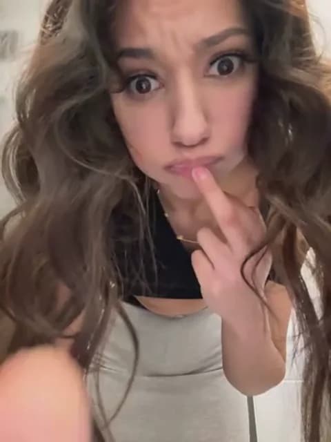 [2026-02-28 01:53] -_MiaQueen_- Show (36m)