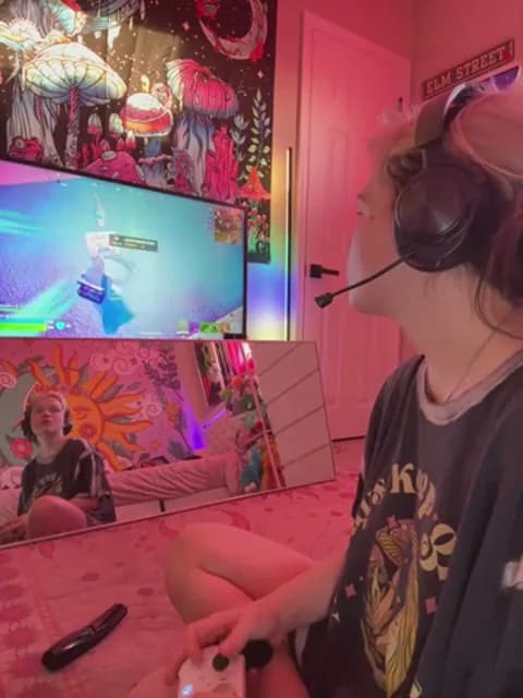 [2026-03-29 23:53] Cutiepiespanks Show (62m)