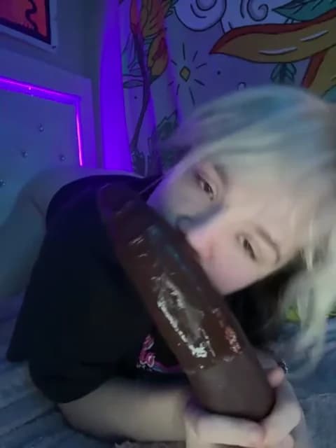 [2026-04-18 05:47] Cutiepiespanks Show (32m)