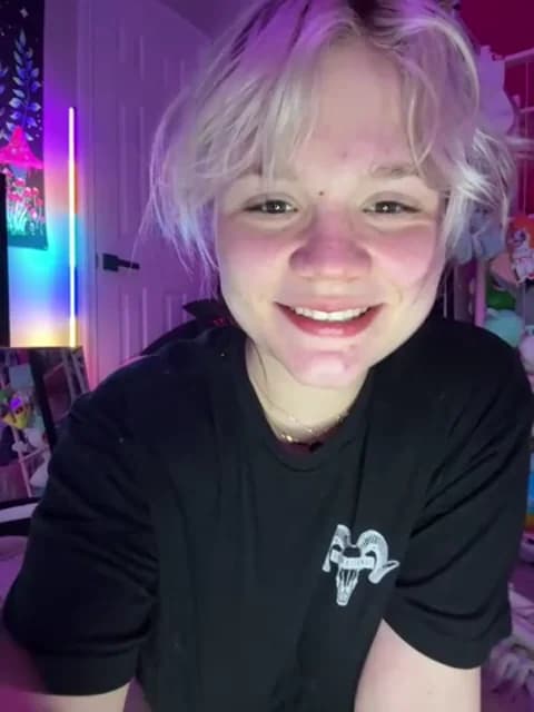 [2026-06-04 04:18] Cutiepiespanks Show (34m)