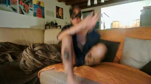 [2026-04-19 20:07] ErotiKat Show (38m)