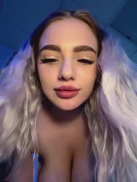 [2026-01-11] HugeBoobsAlice Show (31m)