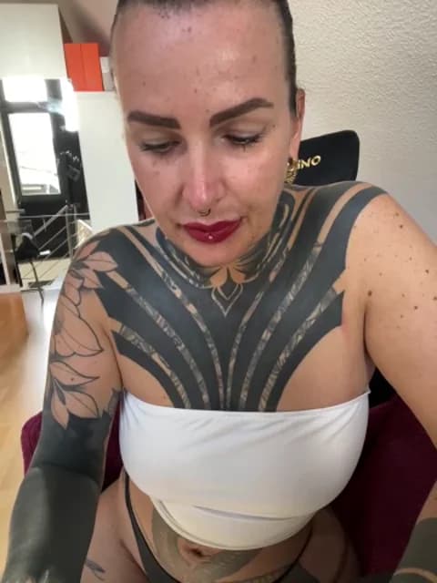 [2026-03-25 07:38] KathaleaNoir Show (40m)