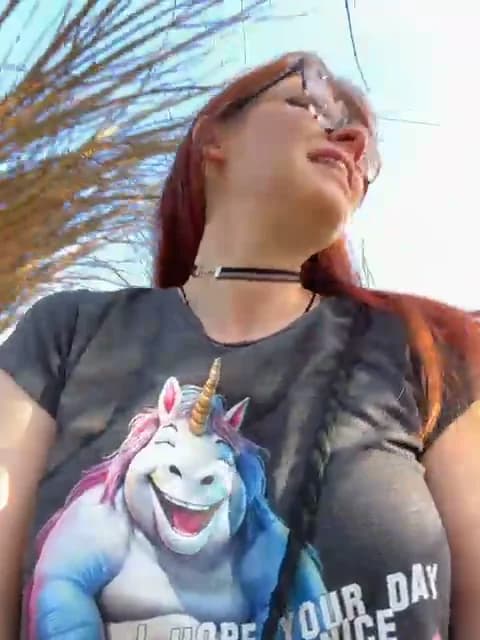 [2026-04-18 15:44] Mona-im-Einhornyland Show (52m)