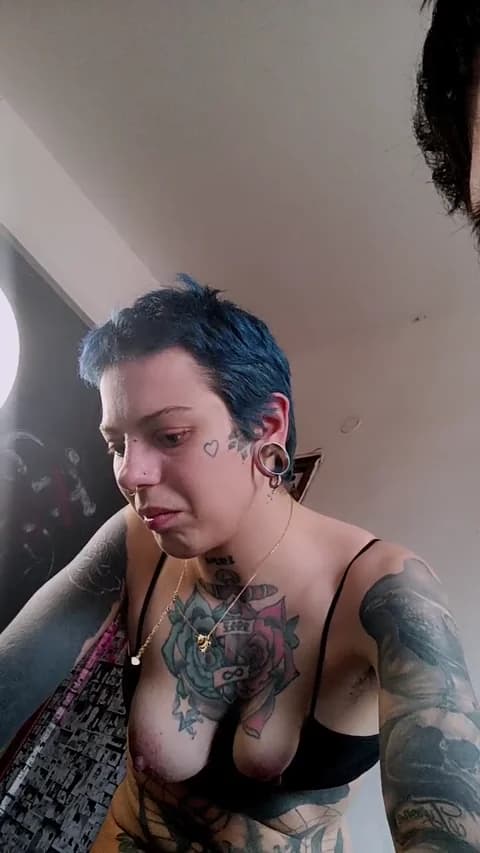 [2026-04-15 13:47] MorenaBlackMoon Show (43m)