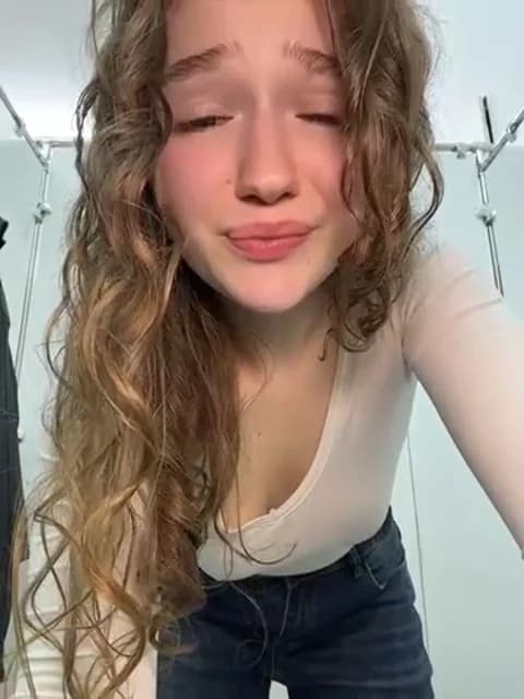 [2026-06-03 09:32] RussianWoman Show (46m)
