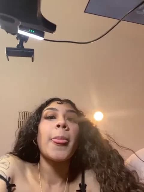 [2026-05-04 18:38] badbaby187 Show (33m)