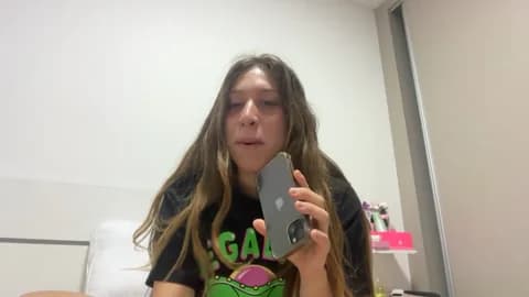 [2026-03-26 04:15] candyflypp Show (83m)