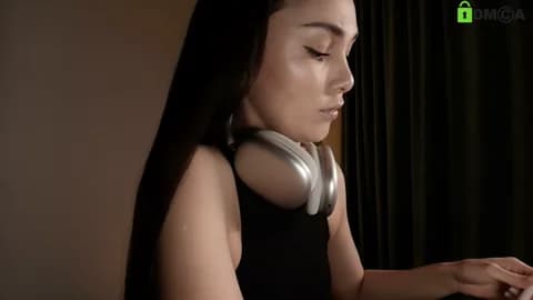 [2026-01-19 19:26] hollyextra Show (120m)