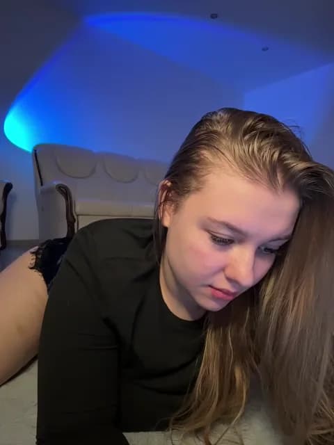 [2026-04-13 04:35] jucieLussie Show (73m)