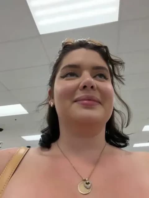 [2026-03-15 02:40] mangolini_parrocini Show (33m)