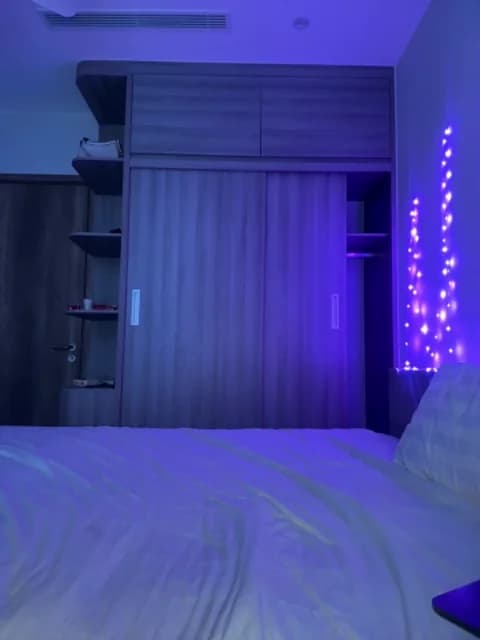 [2026-05-31 24:32] sarahsparkles20 Show (68m)