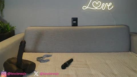 [2026-04-21 24:59] tassiaraujo Show (50m)