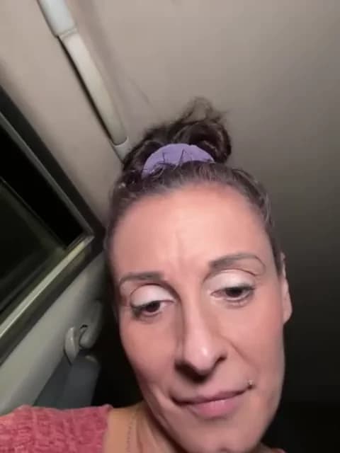 [2026-04-13 22:43] therealbeverlycious Show (39m)