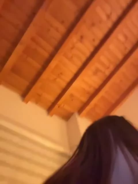 [2026-04-19 24:10] vellaah Show (32m)