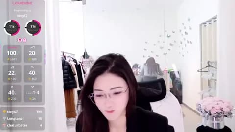 [2026-04-25 02:33] yangyang-777 Show (32m)