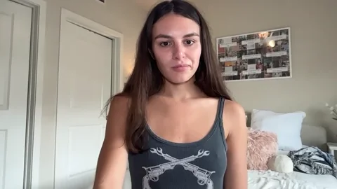 graciesmith27 Stripchat recording at 2026-05-06 21:17:00