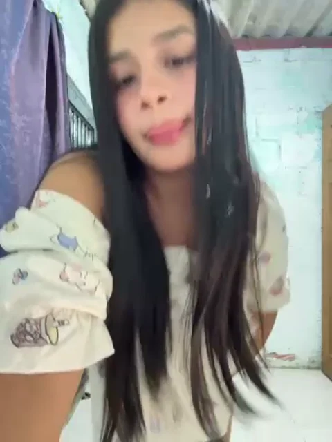 indialatin Stripchat recording at 2026-05-06 06:20:00